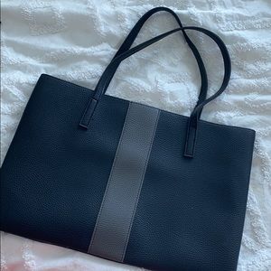 Vince Camuto Tote